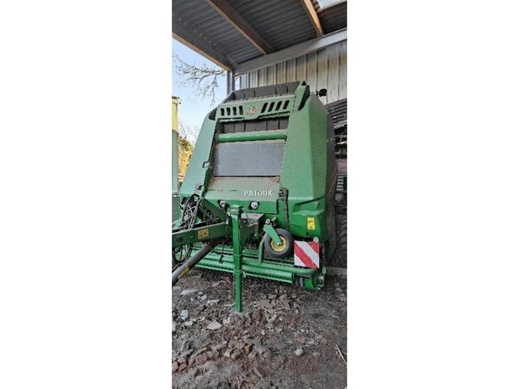 John Deere V461M Rituļu preses