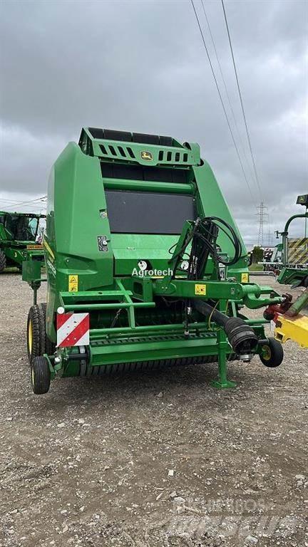 John Deere V461M Rituļu preses