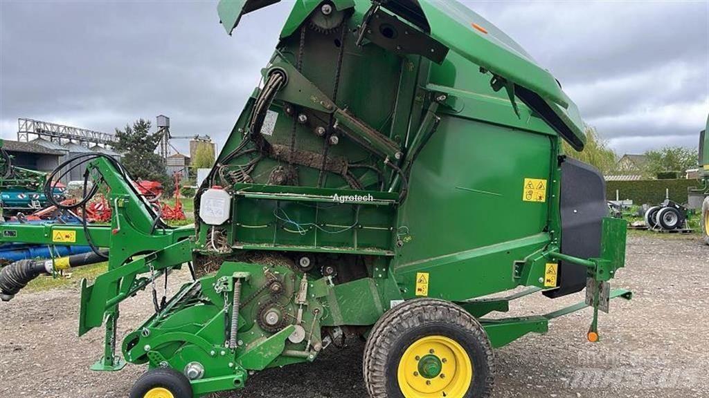 John Deere V461M Rituļu preses