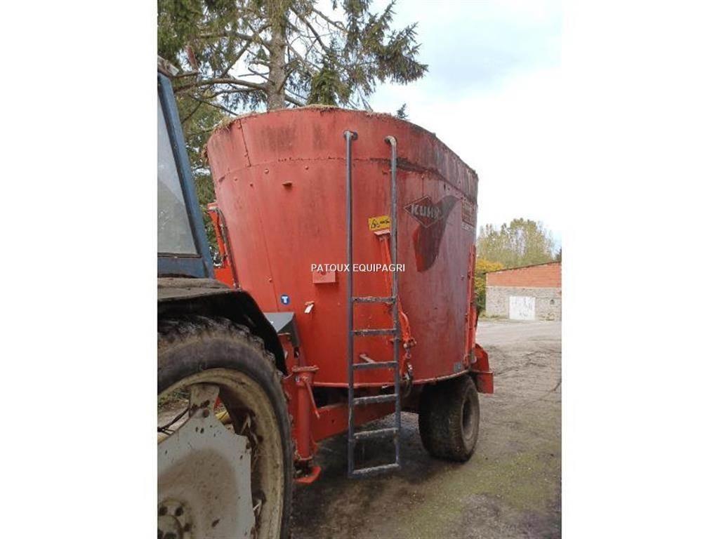 Kuhn 1070 Maisītāji dalītāji