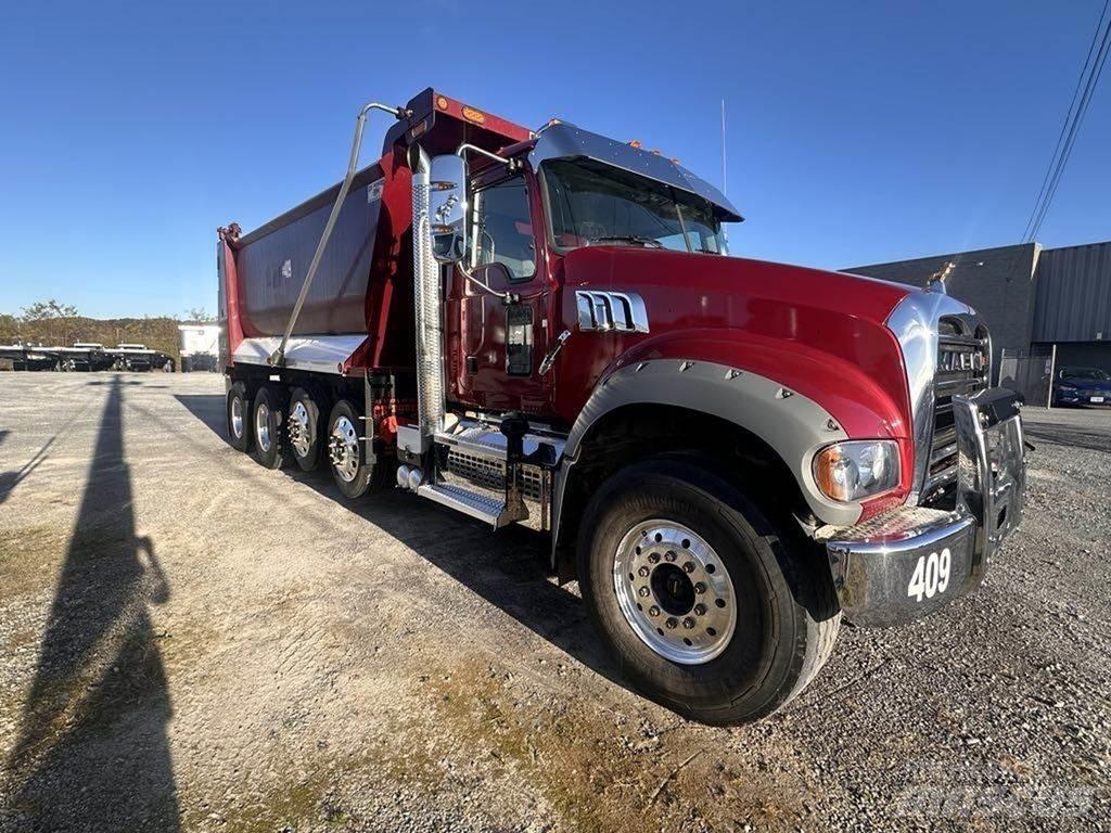Mack GR104FR Pašizgāzējs