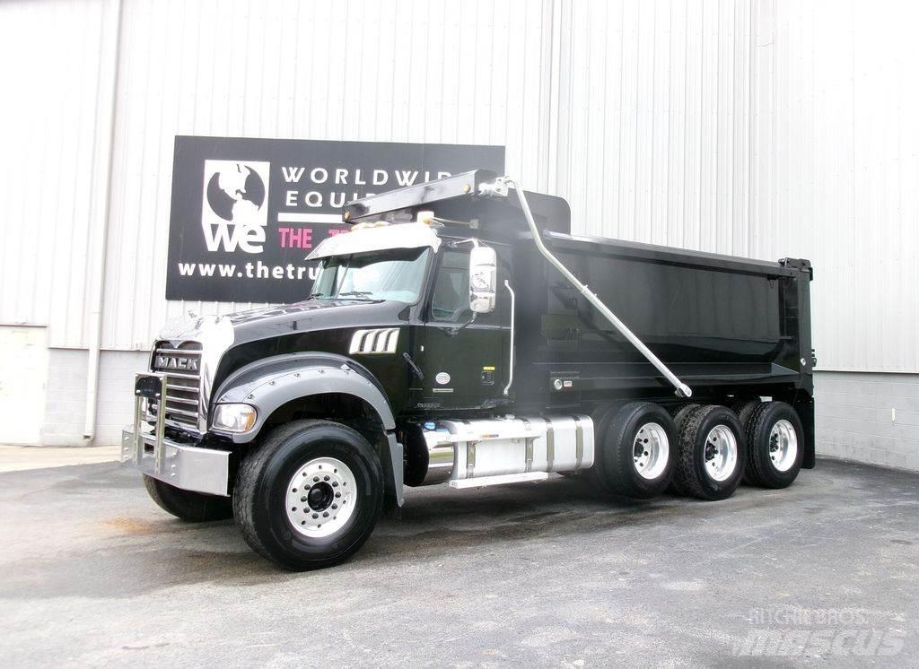 Mack GR64F Pašizgāzējs