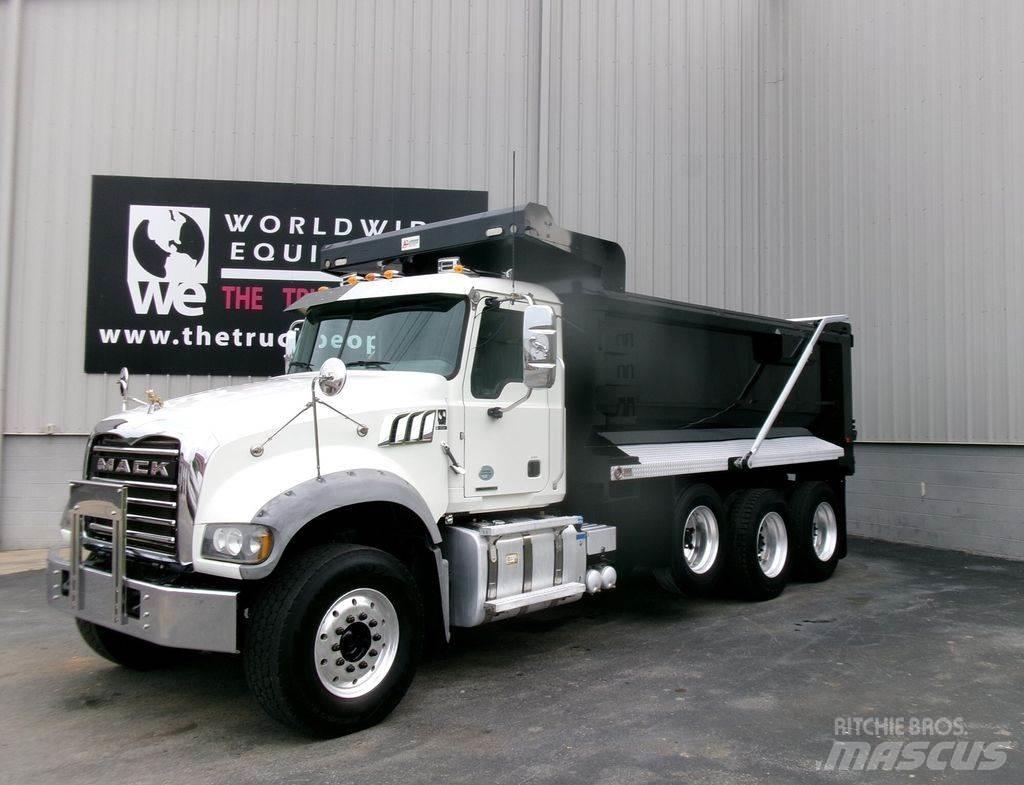 Mack GU713 Pašizgāzējs