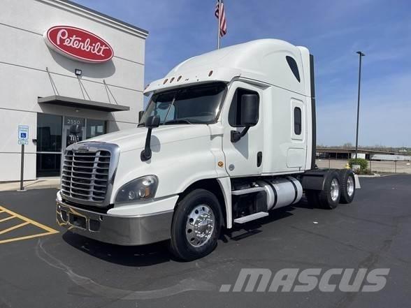 Freightliner CASCADIA 116 Vilcēji