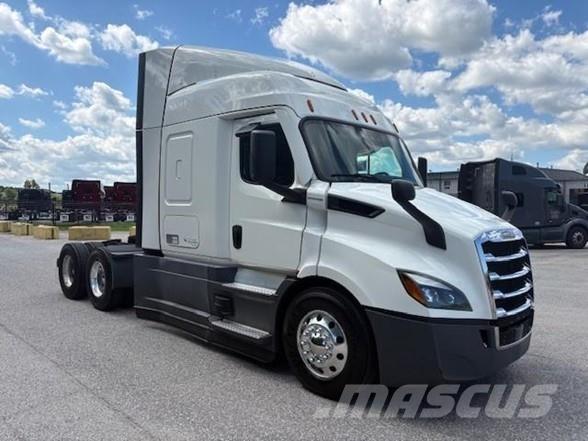 Freightliner CASCADIA 116 Vilcēji