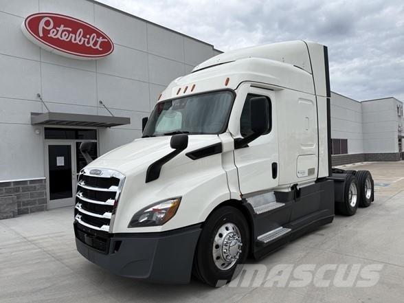 Freightliner CASCADIA 116 Vilcēji