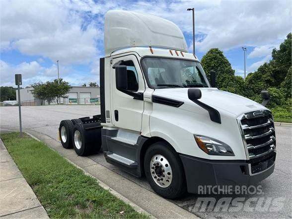Freightliner CASCADIA 126 Vilcēji