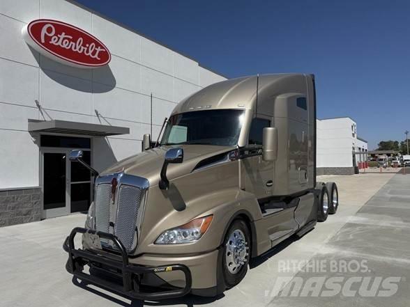 Kenworth T680 Vilcēji