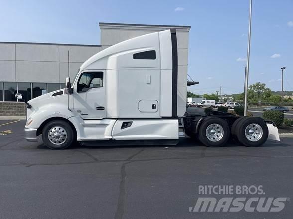 Kenworth T680 Vilcēji