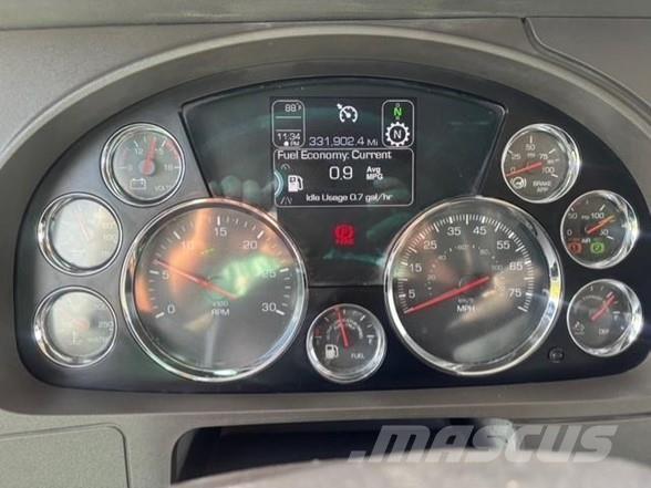 Kenworth T880 Pašizgāzējs