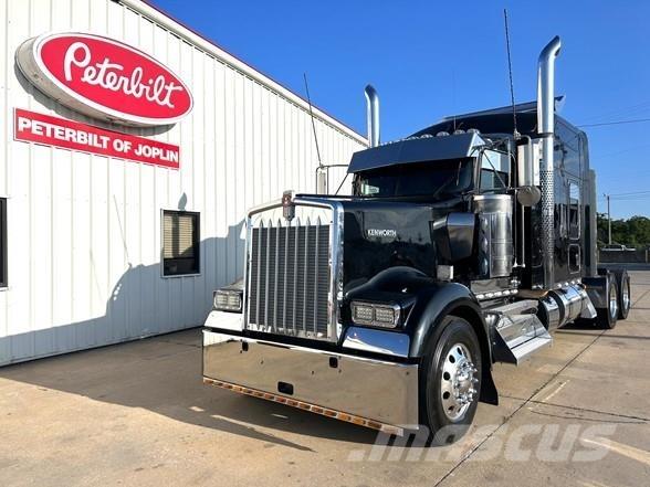 Kenworth W900 Vilcēji