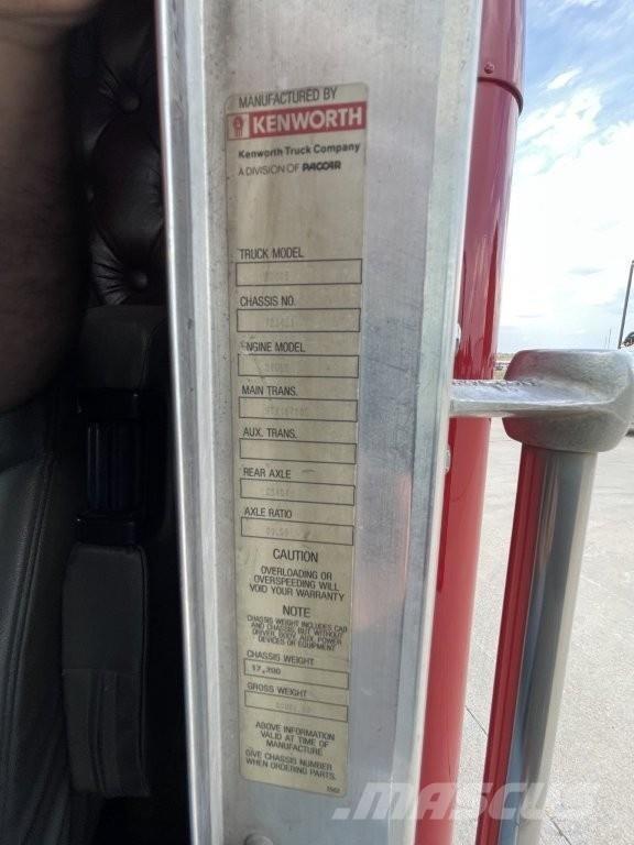 Kenworth W900B Vilcēji