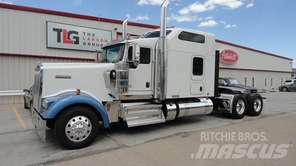 Kenworth W900L Vilcēji
