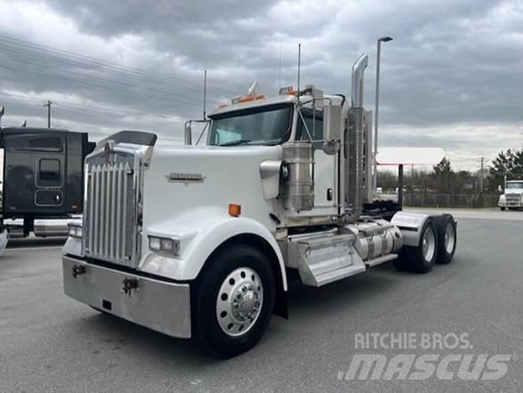 Kenworth W900L Vilcēji