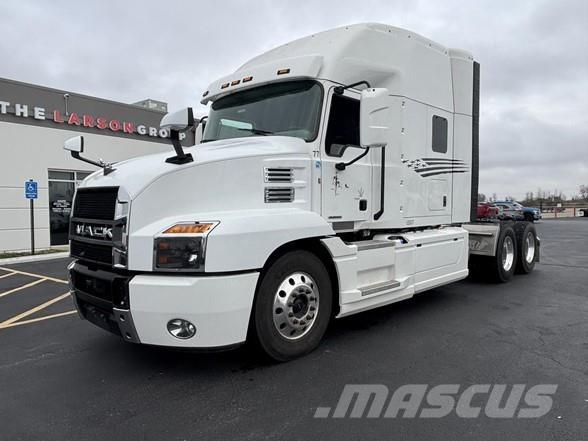 Mack ANTHEM 64T Vilcēji