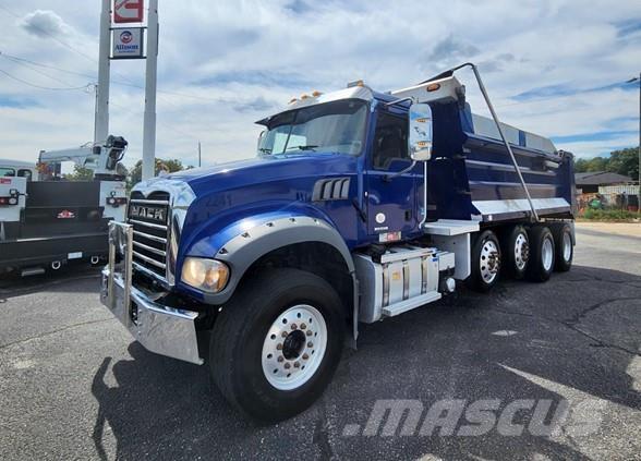Mack GRANITE 42BR Pašizgāzējs