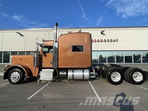 Peterbilt 389 Vilcēji