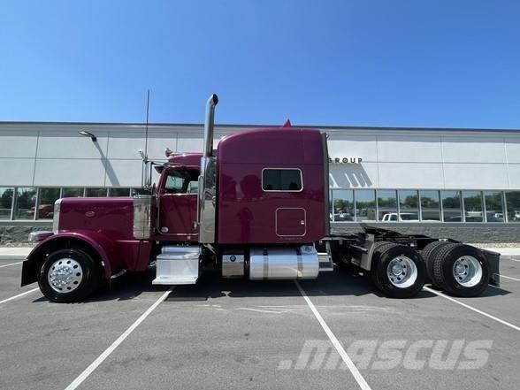 Peterbilt 389 Vilcēji