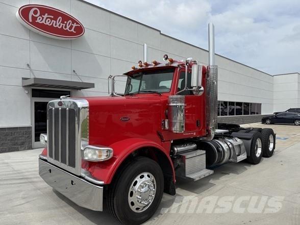 Peterbilt 389 Vilcēji