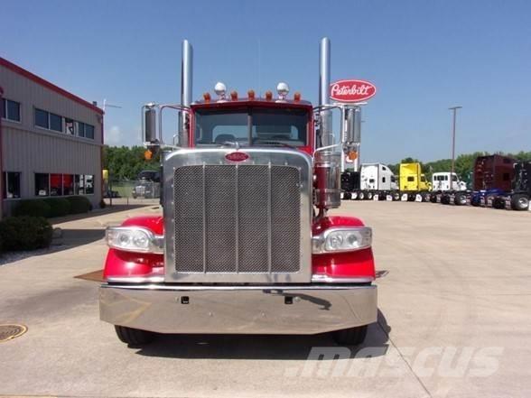 Peterbilt 389 Vilcēji