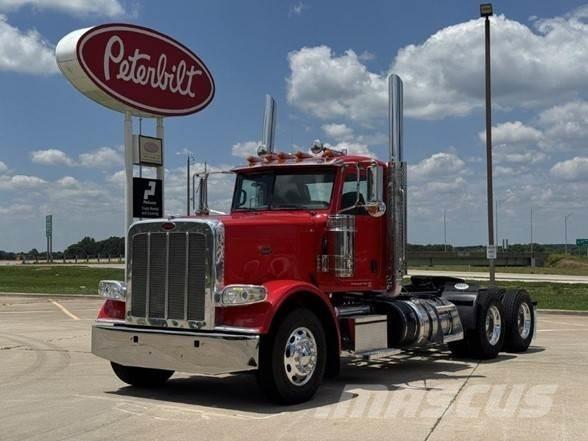 Peterbilt 389 Vilcēji