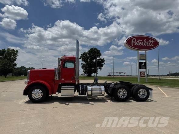 Peterbilt 389 Vilcēji