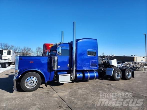 Peterbilt 389 Vilcēji