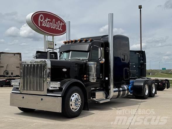 Peterbilt 389 Vilcēji
