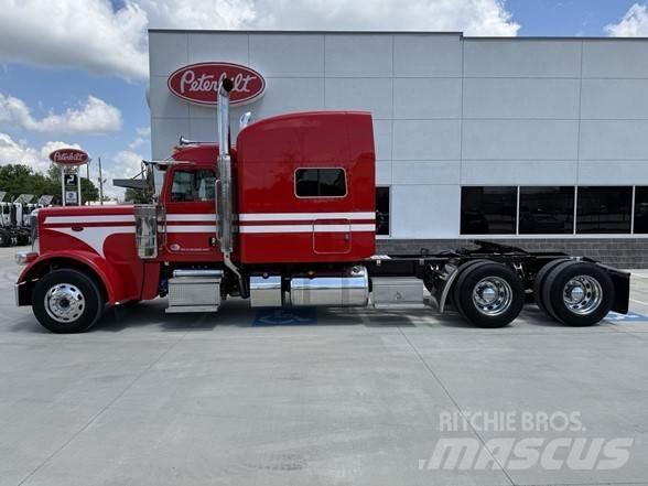 Peterbilt 389 Vilcēji