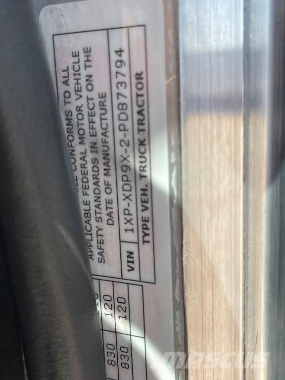 Peterbilt 389 Vilcēji