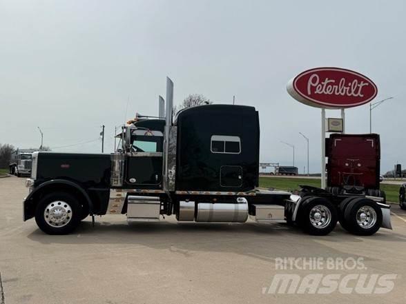 Peterbilt 389 Vilcēji