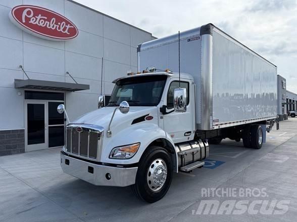 Peterbilt 536 Furgons