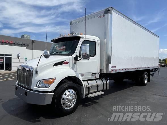 Peterbilt 536 Furgons