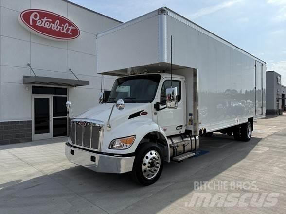 Peterbilt 536 Furgons