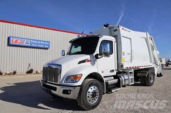 Peterbilt 537 Atkritumu izvešanas transports