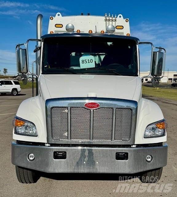 Peterbilt 548 Atkritumu izvešanas transports