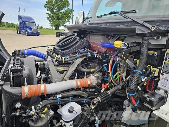 Peterbilt 548 Atkritumu izvešanas transports