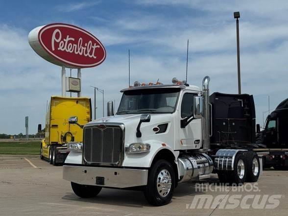 Peterbilt 567 Vilcēji