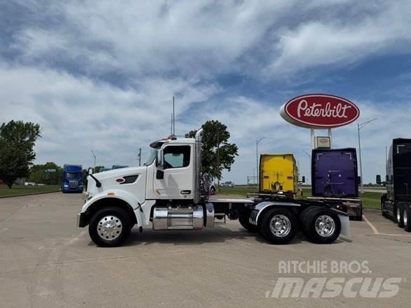Peterbilt 567 Vilcēji