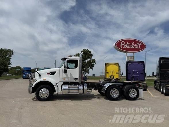 Peterbilt 567 Vilcēji