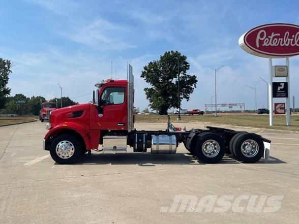 Peterbilt 567 Vilcēji