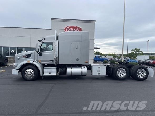 Peterbilt 567 Vilcēji