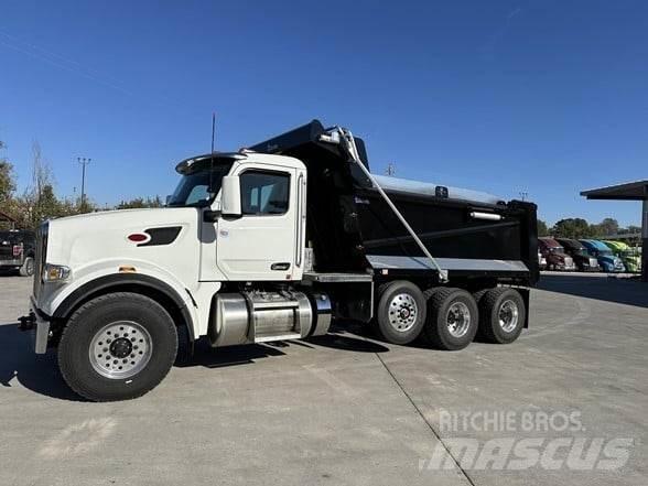 Peterbilt 567 Pašizgāzējs