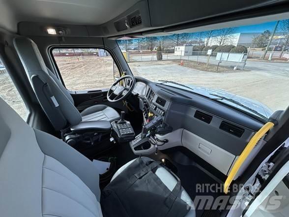 Peterbilt 567 Būvniecība- Citi