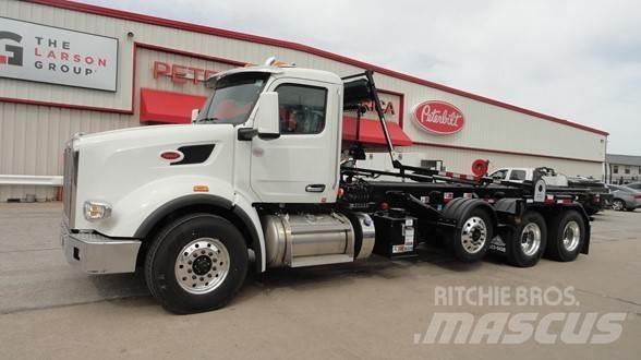 Peterbilt 567 Atkritumu izvešanas transports