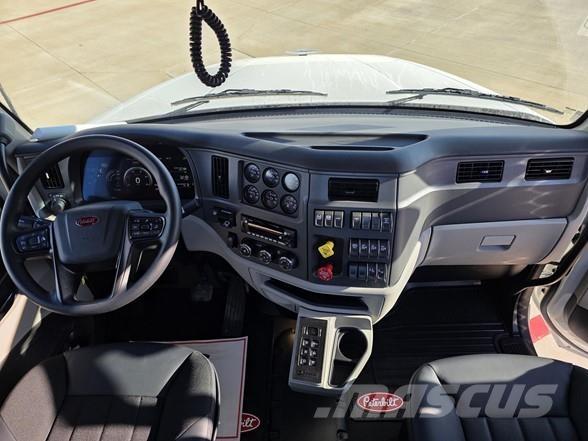 Peterbilt 567 Pašizgāzējs