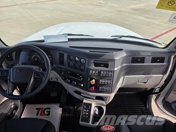 Peterbilt 567 Pašizgāzējs