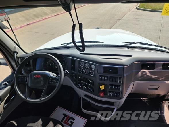 Peterbilt 567 Vilcēji