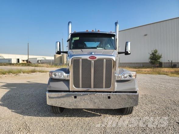 Peterbilt 567 Vilcēji