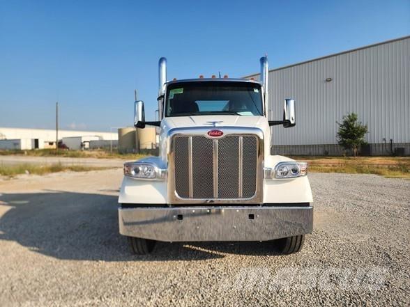 Peterbilt 567 Vilcēji